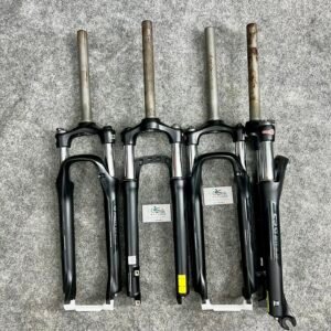 XCM 30 – 100mm 27.5" Remote Lockout Suspension Fork
