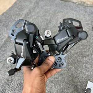 SHIMANO ESSA Rear Derailleur 8/9s – RD-U2000